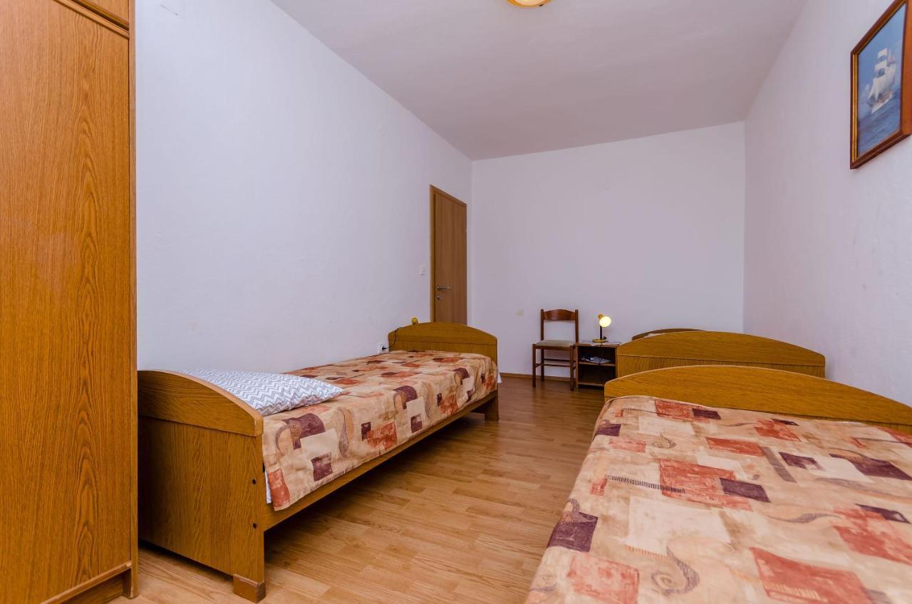 Apartments Kursan Trogir Exterior foto